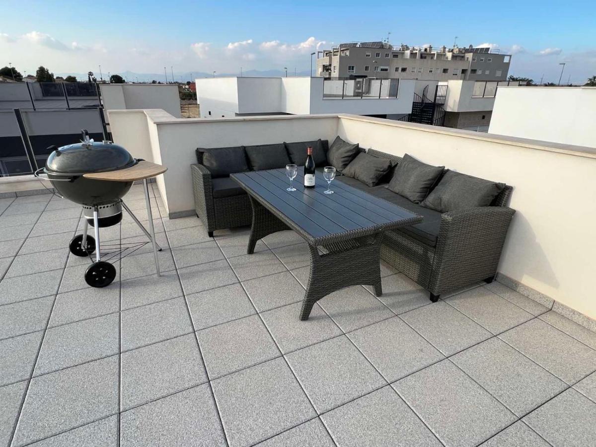 New Villa With Rooftop Terrace And Pool Daya Nueva Buitenkant foto